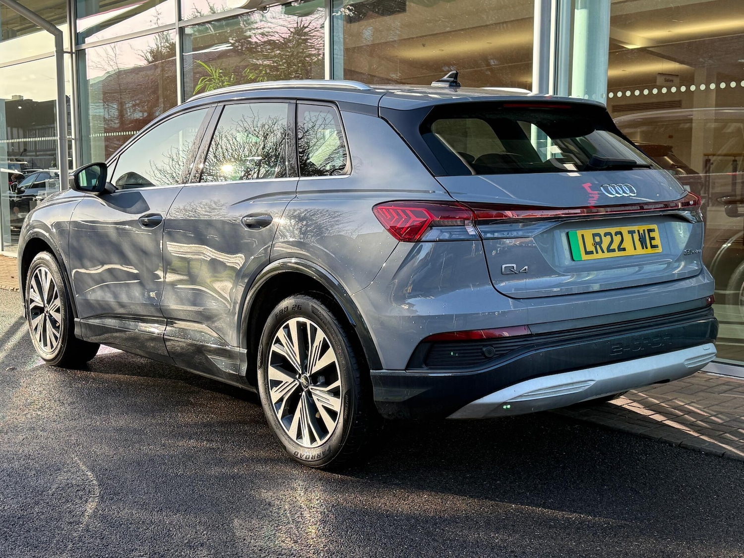 Used Audi Q4 e-tron 2022 for sale - 77131730: Photo 8