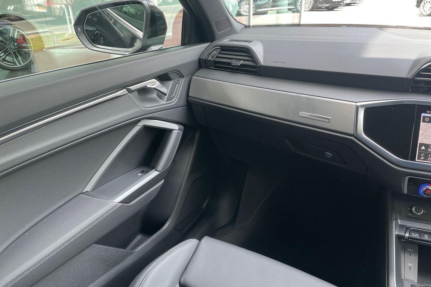 Used Audi Q3 2025 for sale - 76377948: Photo 32