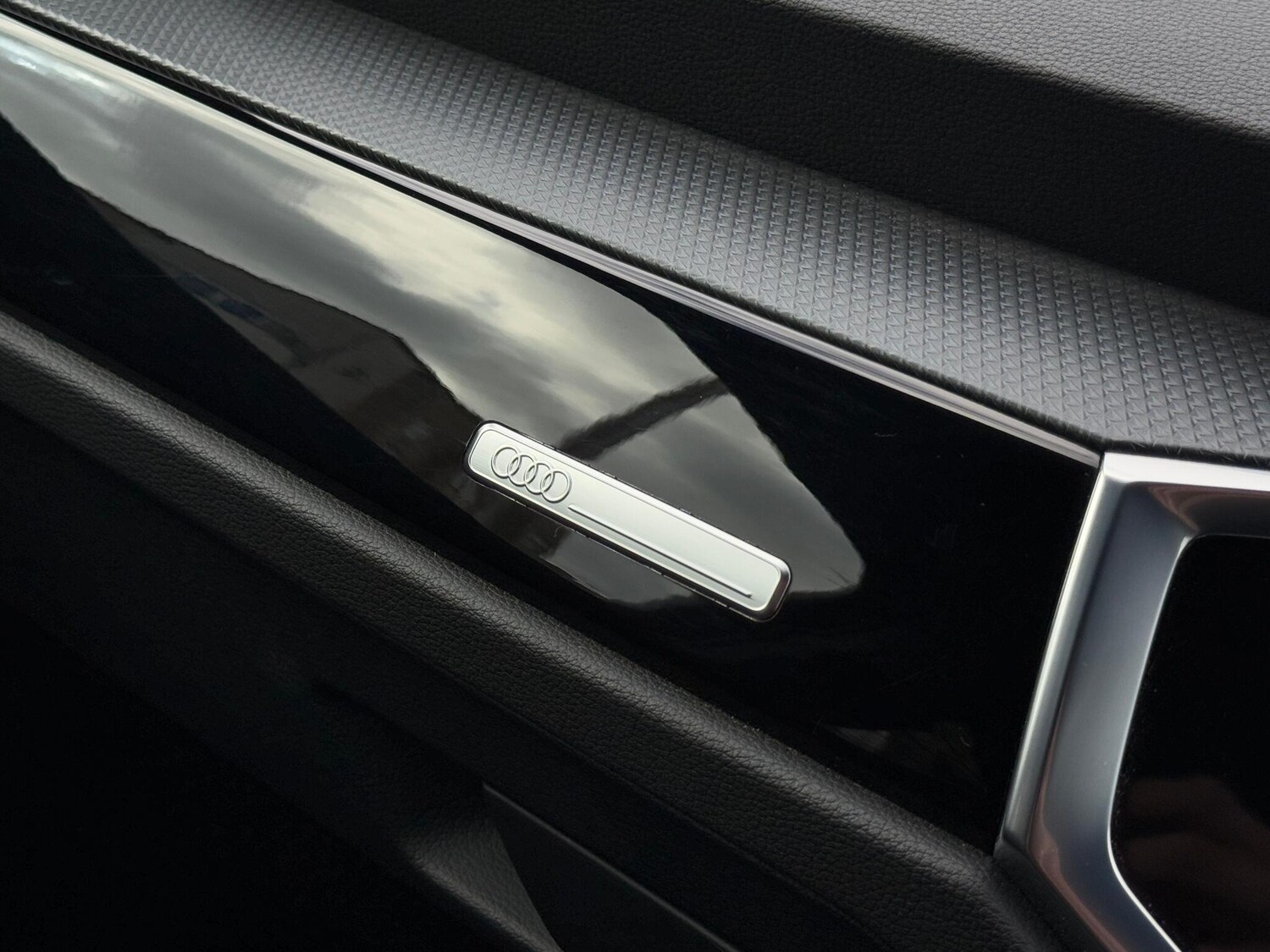 Used Audi Q3 for sale - 77671970: Photo 24