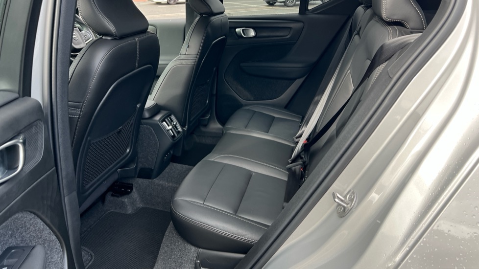 Used Volvo XC40 2024 for sale - 76539884: Photo 10