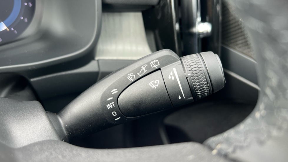 Used Volvo XC40 2024 for sale - 76539884: Photo 30