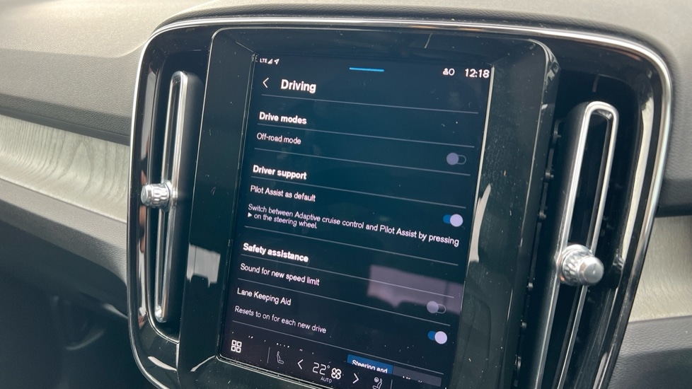 Used Volvo XC40 2024 for sale - 76539884: Photo 38