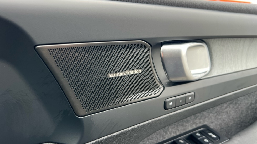 Used Volvo XC40 2024 for sale - 76539884: Photo 57