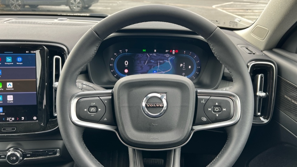 Used Volvo XC40 2024 for sale - 76539884: Photo 75