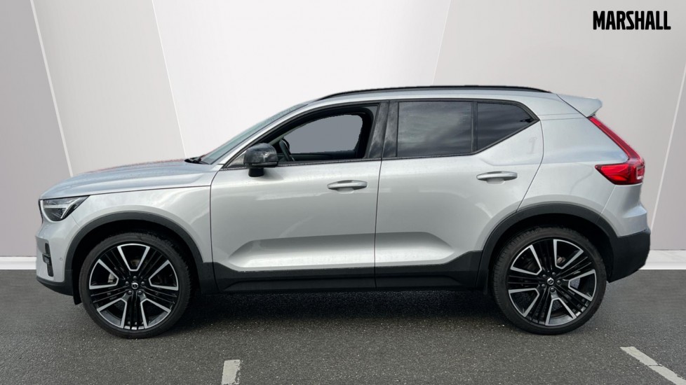 Used Volvo XC40 2024 for sale - 76539884: Photo 8