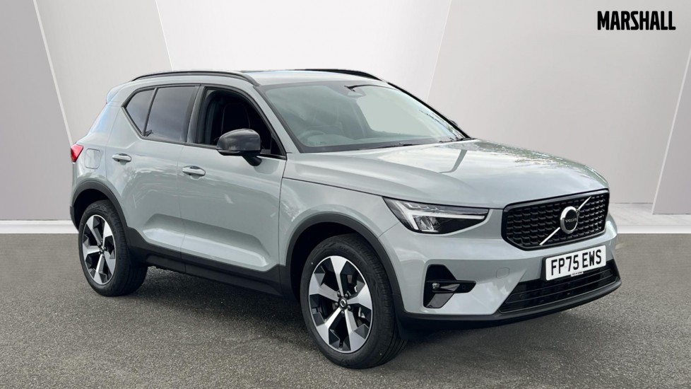 Used Volvo XC40 2025 for sale - 76393671: Photo 1