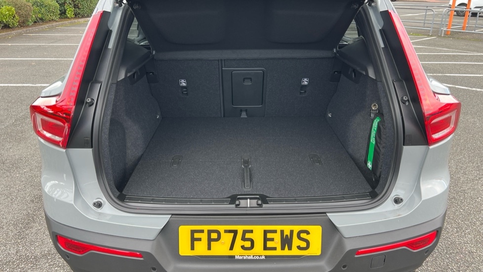 Used Volvo XC40 2025 for sale - 76393671: Photo 17