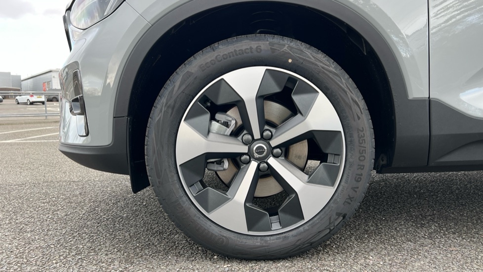 Used Volvo XC40 2025 for sale - 76393671: Photo 25