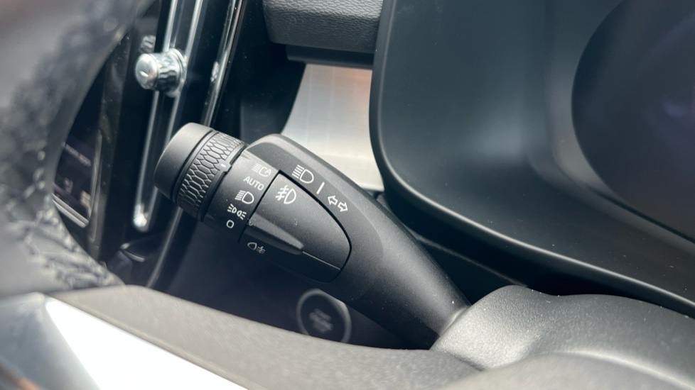 Used Volvo XC40 2025 for sale - 76393671: Photo 29