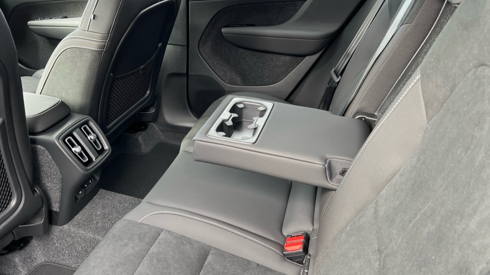 Used Volvo XC40 2025 for sale - 76393671: Photo 31