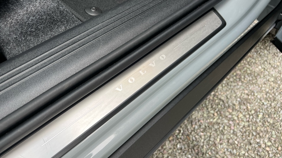 Used Volvo XC40 2025 for sale - 76393671: Photo 41