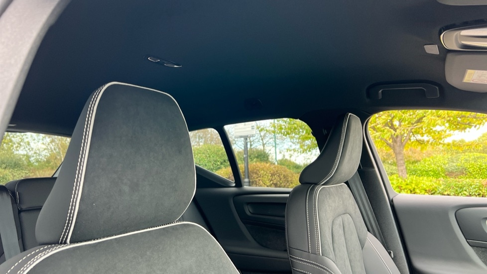 Used Volvo XC40 2025 for sale - 76393671: Photo 42