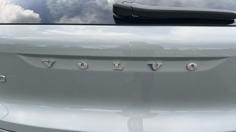 Used Volvo XC40 2025 for sale - 76393671: Photo 50