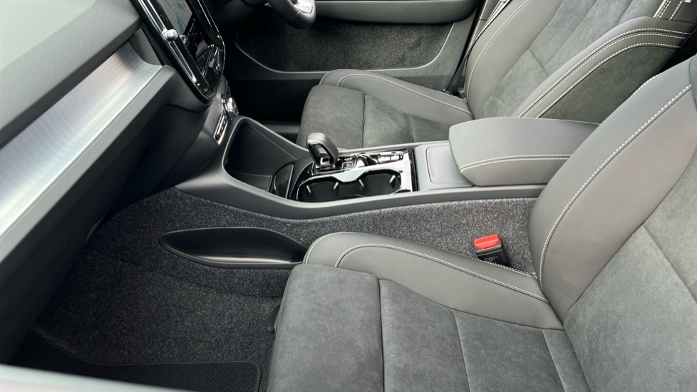 Used Volvo XC40 2025 for sale - 76393671: Photo 55