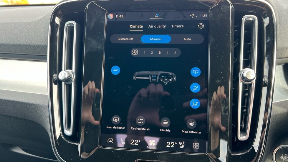 Used Volvo XC40 2025 for sale - 76393671: Photo 60