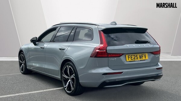 Used Volvo V60 2025 for sale - 75709979: Photo 2