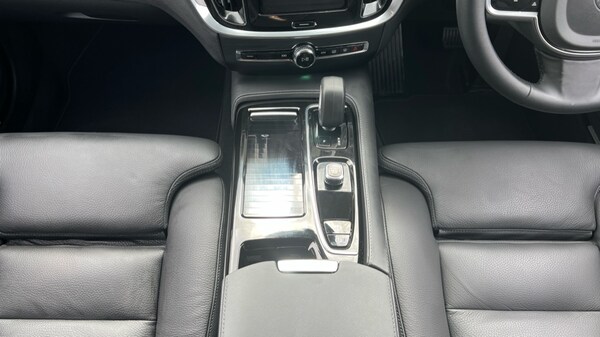 Used Volvo V60 2025 for sale - 75709979: Photo 50