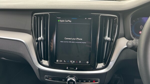 Used Volvo V60 2025 for sale - 75709979: Photo 63