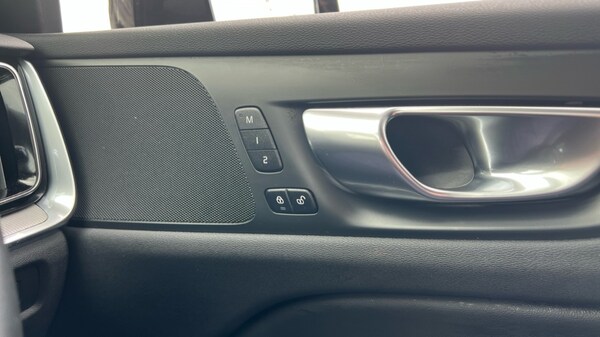Used Volvo V60 2025 for sale - 75709979: Photo 73