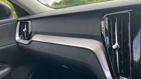 Used Volvo V60 2025 for sale - 75709979: Photo 74