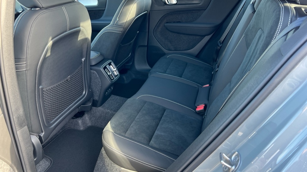 Used Volvo XC40 2025 for sale - 76874597: Photo 10