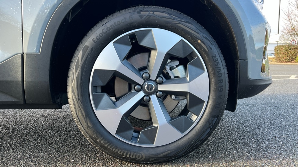 Used Volvo XC40 2025 for sale - 76874597: Photo 16