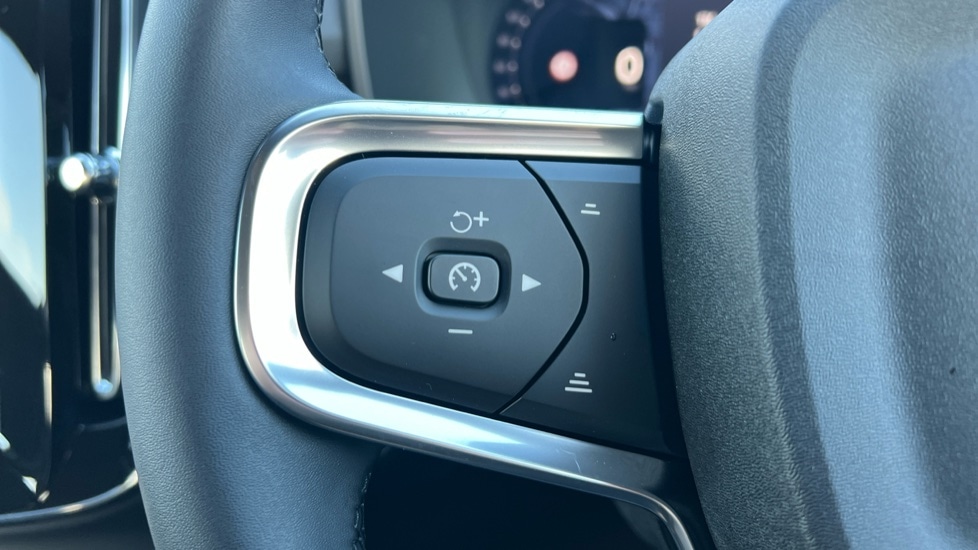 Used Volvo XC40 2025 for sale - 76874597: Photo 18