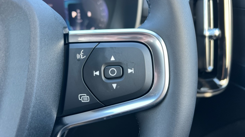 Used Volvo XC40 2025 for sale - 76874597: Photo 19