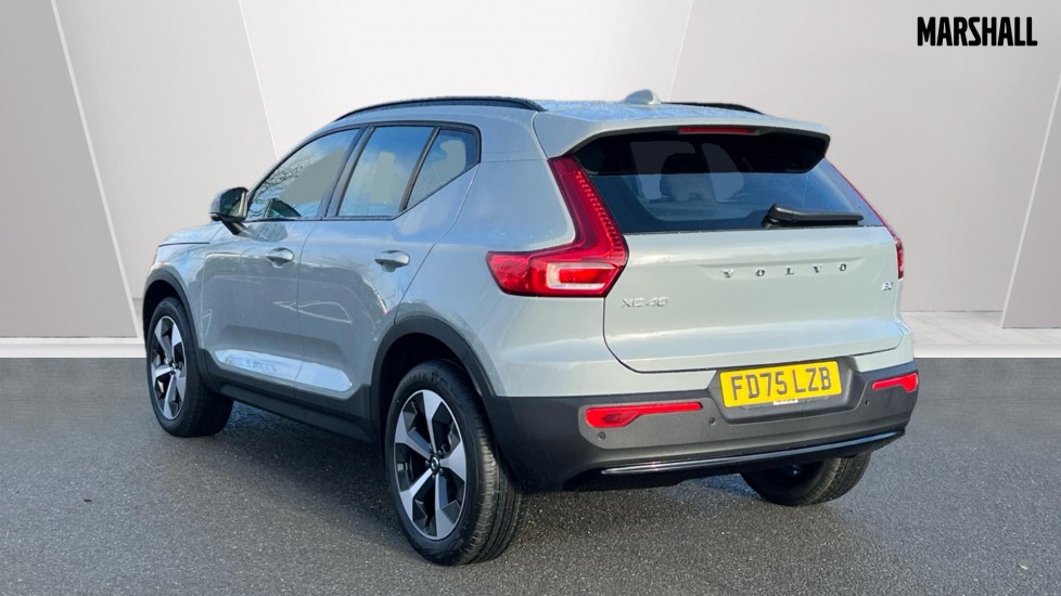 Used Volvo XC40 2025 for sale - 76874597: Photo 2