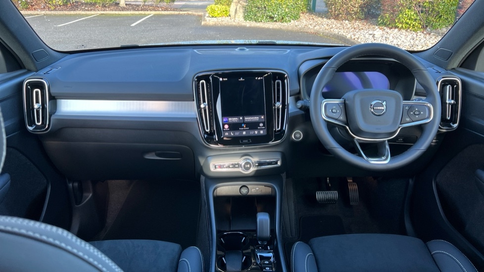 Used Volvo XC40 2025 for sale - 76874597: Photo 21