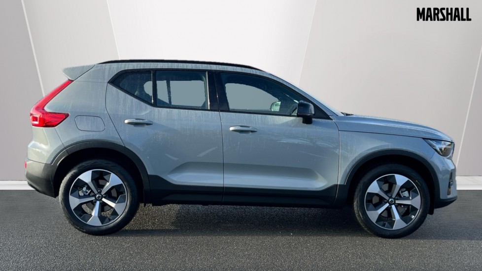 Used Volvo XC40 2025 for sale - 76874597: Photo 3