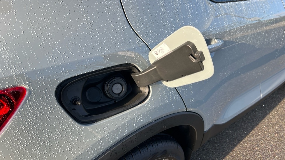 Used Volvo XC40 2025 for sale - 76874597: Photo 40