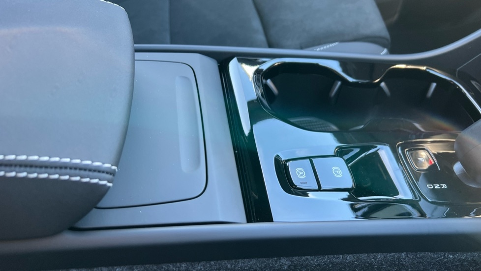 Used Volvo XC40 2025 for sale - 76874597: Photo 54