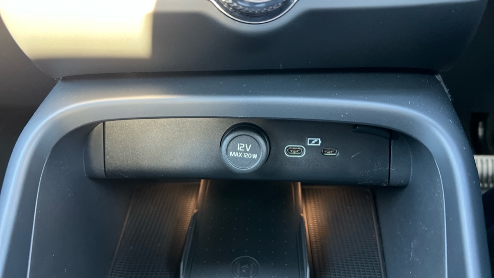 Used Volvo XC40 2025 for sale - 76874597: Photo 56