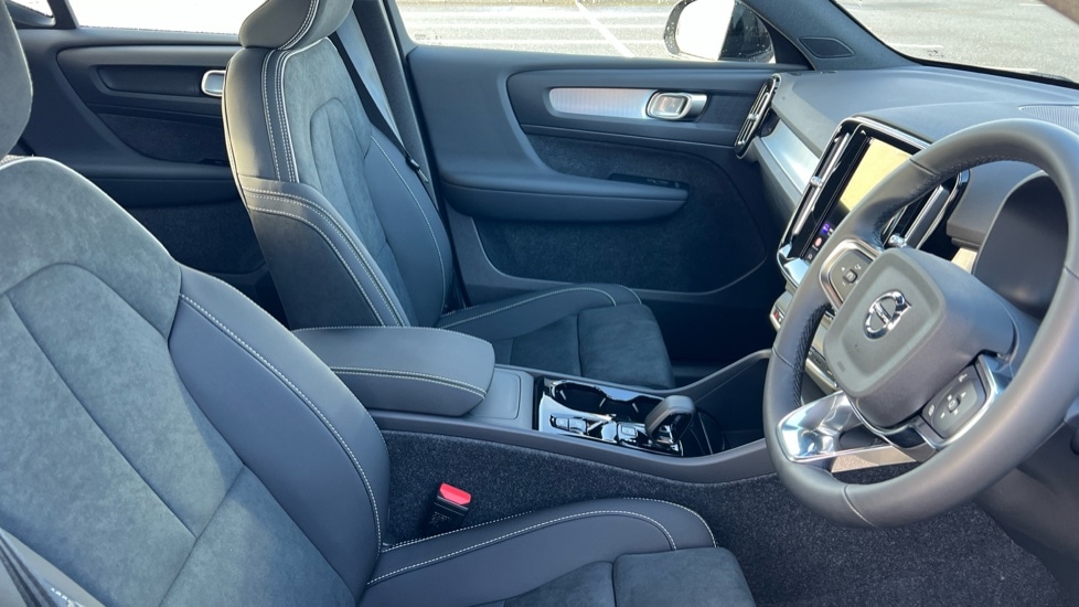 Used Volvo XC40 2025 for sale - 76874597: Photo 9