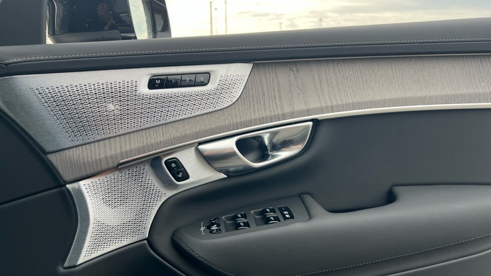 Used Volvo XC90 2025 for sale - 76062003: Photo 15