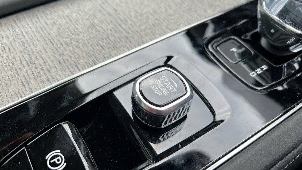 Used Volvo XC90 2025 for sale - 76062003: Photo 28