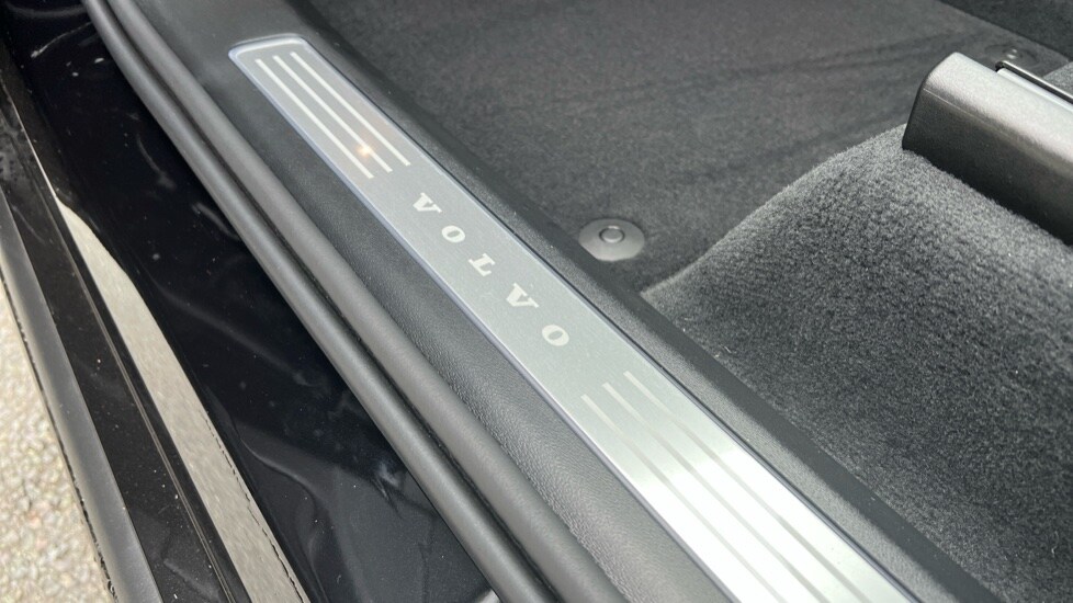 Used Volvo XC90 2025 for sale - 76062003: Photo 41