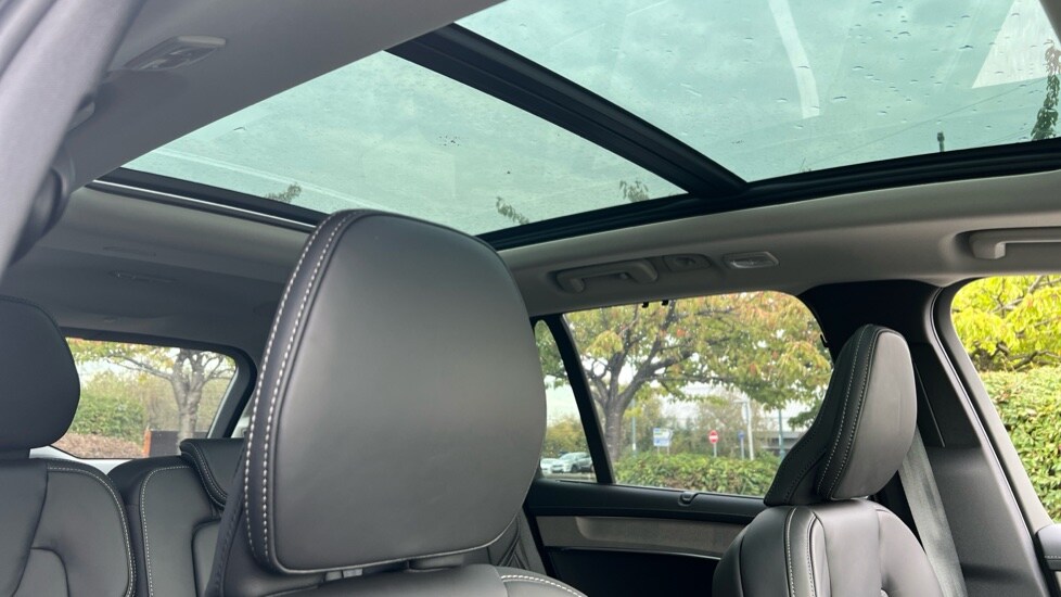 Used Volvo XC90 2025 for sale - 76062003: Photo 42