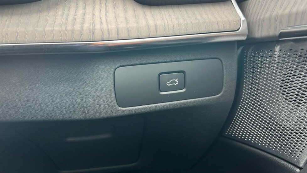 Used Volvo XC90 2025 for sale - 76062003: Photo 65