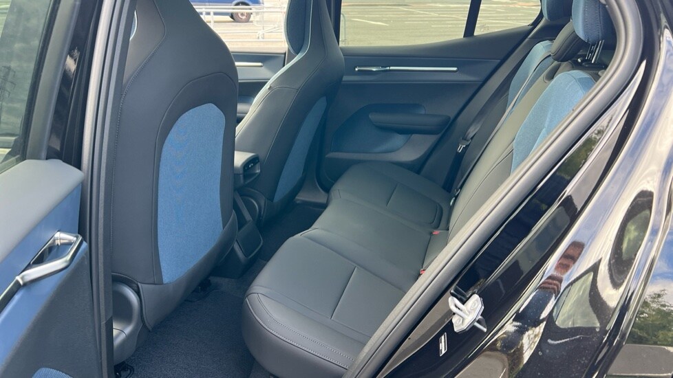 Used Volvo EX30 2025 for sale - 76146234: Photo 10