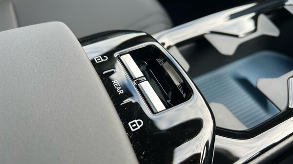 Used Volvo EX30 2025 for sale - 76146234: Photo 31