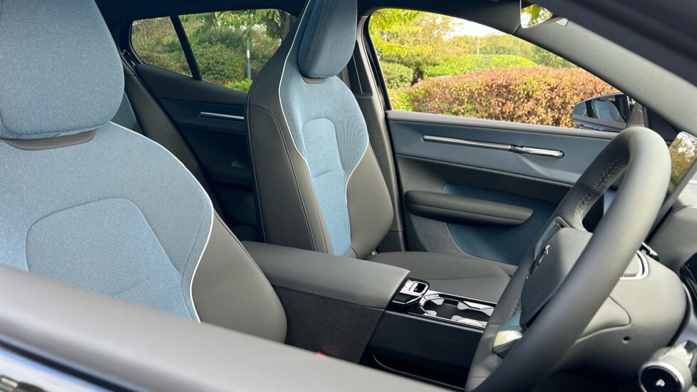 Used Volvo EX30 2025 for sale - 76146234: Photo 9