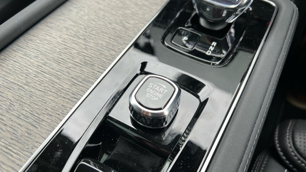 Used Volvo XC90 2025 for sale - 76062006: Photo 28