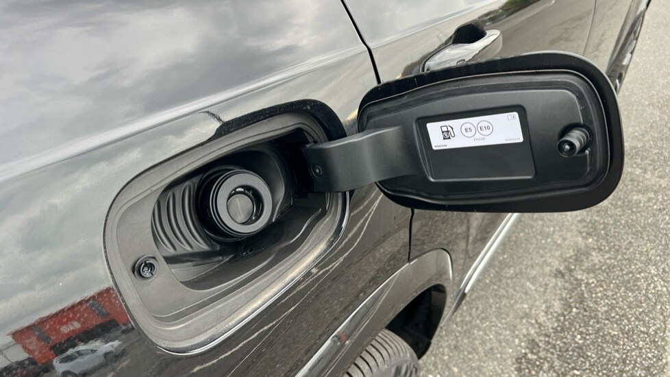 Used Volvo XC90 2025 for sale - 76062006: Photo 41