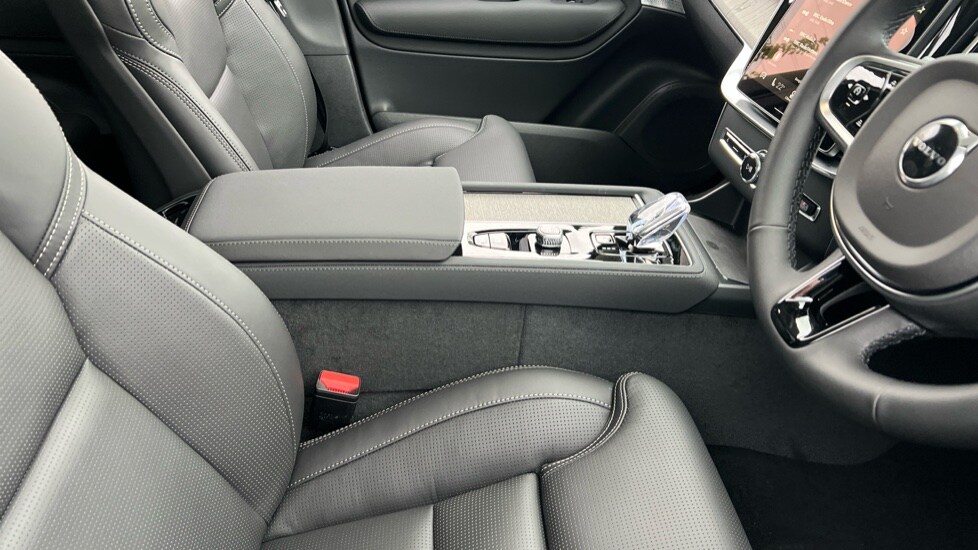 Used Volvo XC90 2025 for sale - 76062006: Photo 53