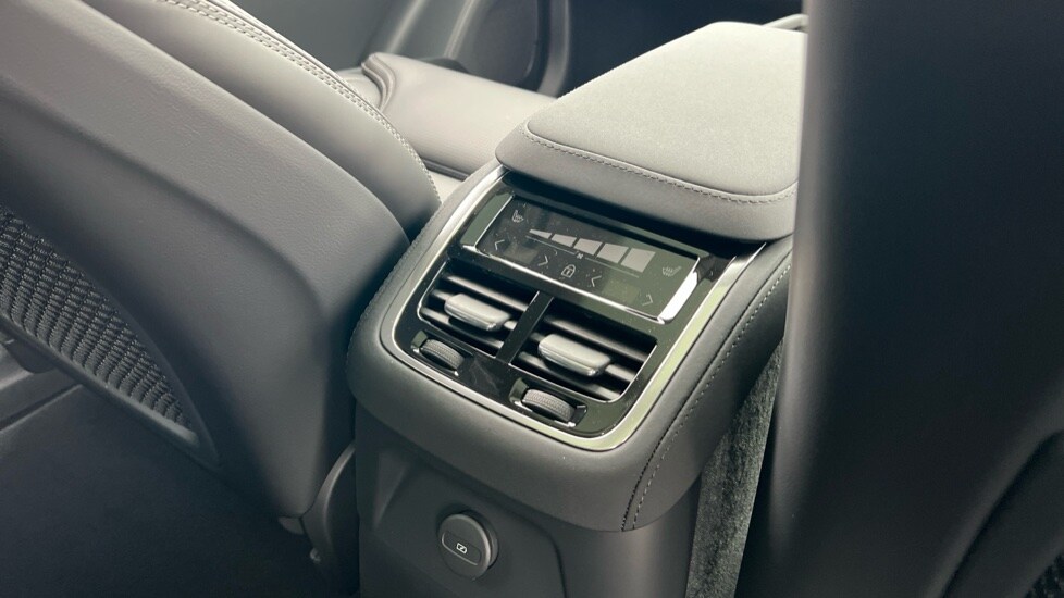 Used Volvo XC90 2025 for sale - 76146131: Photo 60