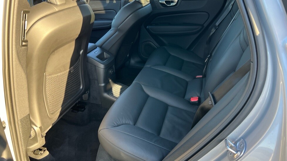 Used Volvo XC60 2025 for sale - 76999517: Photo 10