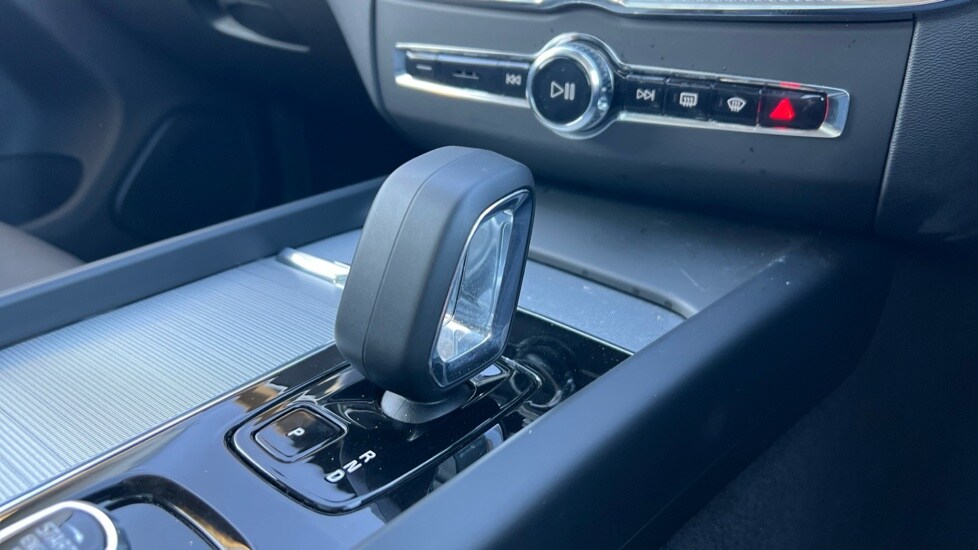 Used Volvo XC60 2025 for sale - 76999517: Photo 14