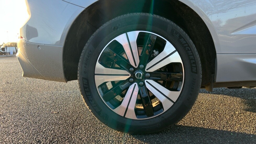 Used Volvo XC60 2025 for sale - 76999517: Photo 24